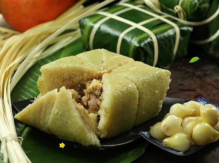 Bánh Chưng (Chung cake) a traditional Vietnamese food for Tet